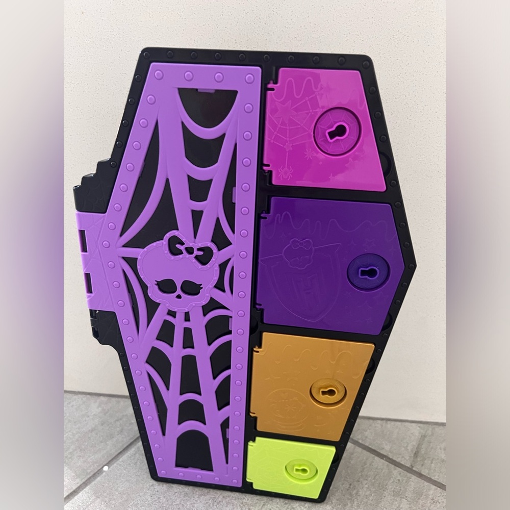Monster High Skullimate Secrets Caden Wolf Doll Locker Only Mattel - Picture 3 of 4